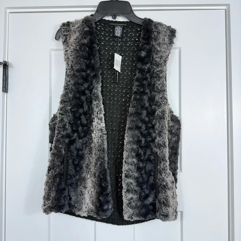 NWT Grace Elements Faux Fur Vest Womens S/M Black Gray Open Wool Blend